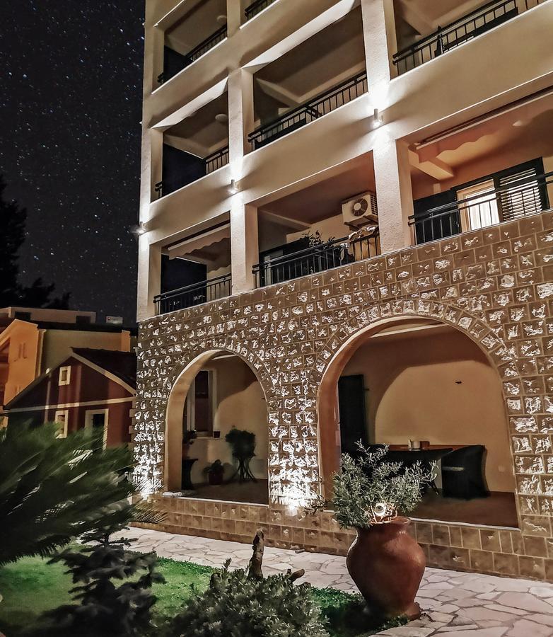 Guest House Medin Petrovac Екстер'єр фото